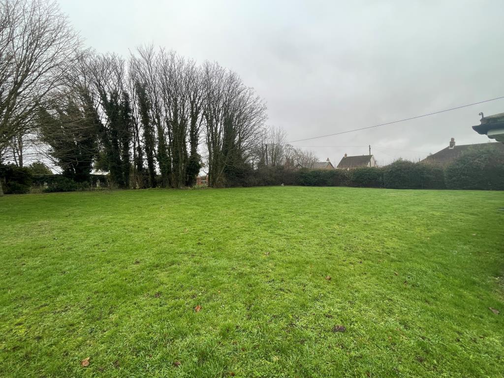 Lot: 130 - LAND WITH PLANNING FOR A PAIR OF SEMI-DETACHED HOUSES -